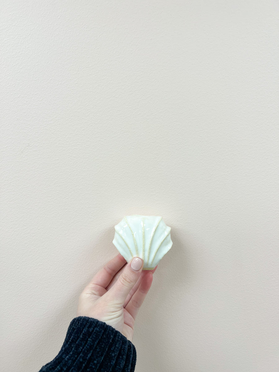 Mini Shell Vase